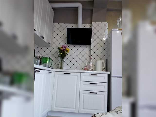 Pink-Lips's BongaCams show and profile