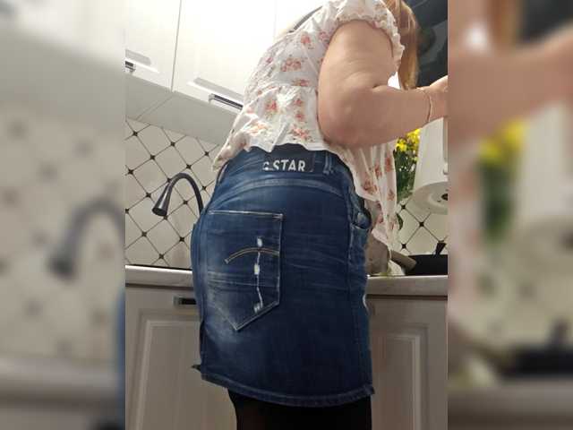 Pink-Lips's BongaCams show and profile