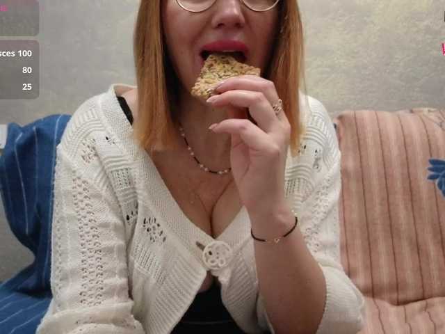 Pink-Lips's BongaCams show and profile