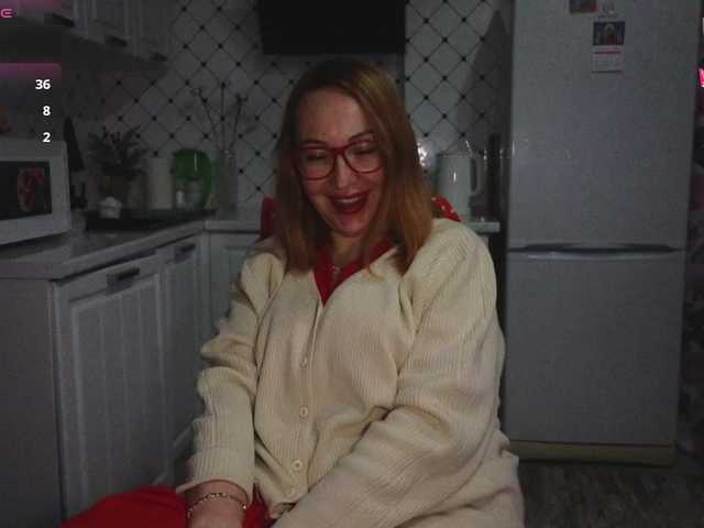 Pink-Lips's BongaCams show and profile