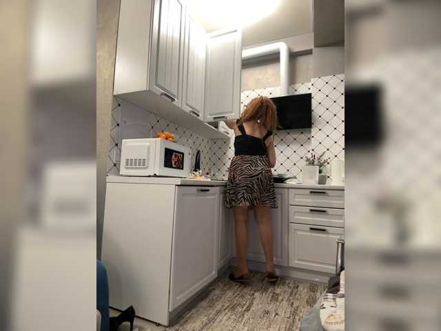 Pink-Lips's BongaCams show and profile