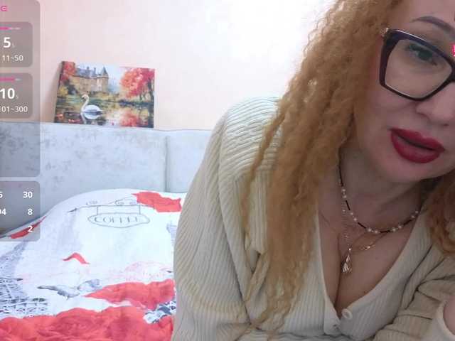 Pink-Lips live cam profile