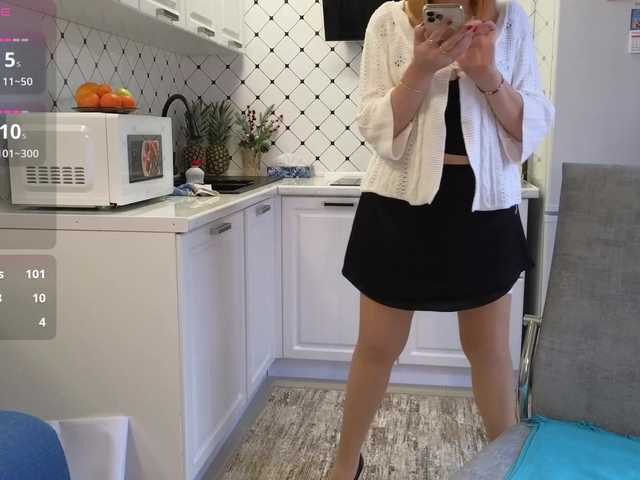 Pink-Lips's BongaCams show and profile