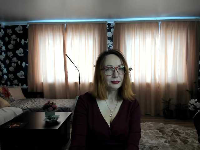Discover Pink-Lips from BongaCams