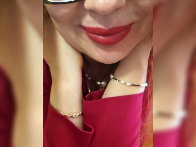 Pink-Lips's BongaCams show and profile