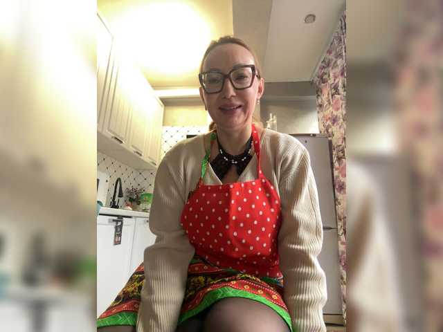 Pink-Lips's BongaCams show and profile