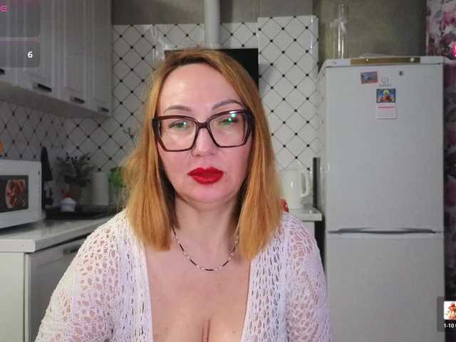Pink-Lips's BongaCams show and profile