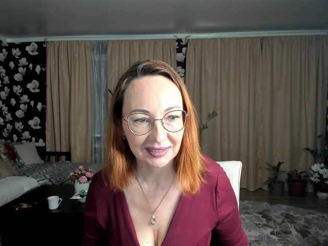  Pink-Lips chat room