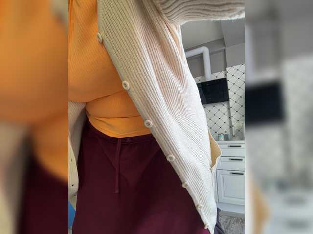 Pink-Lips's BongaCams show and profile