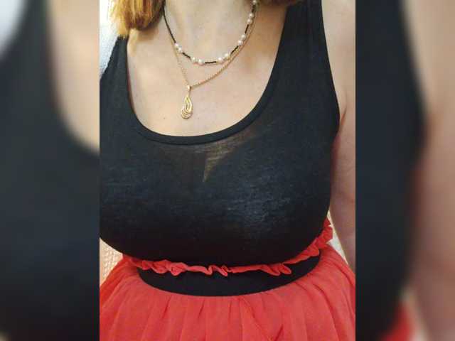 Pink-Lips's BongaCams show and profile