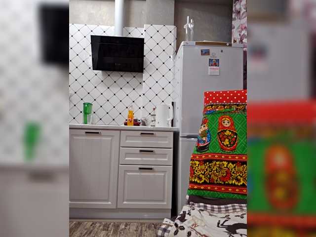 Pink-Lips's BongaCams show and profile