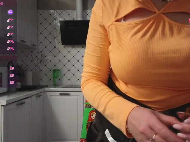 Pink-Lips's BongaCams show and profile