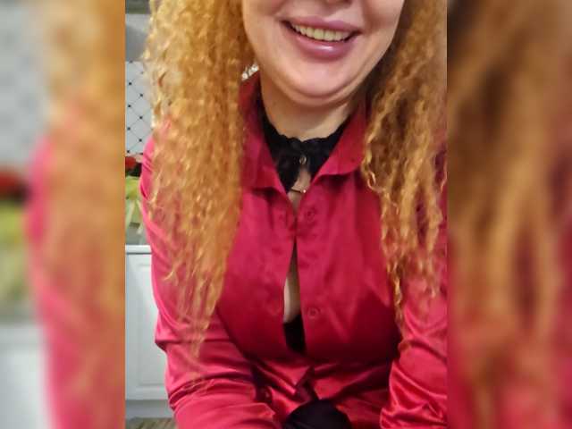 Pink-Lips's BongaCams show and profile