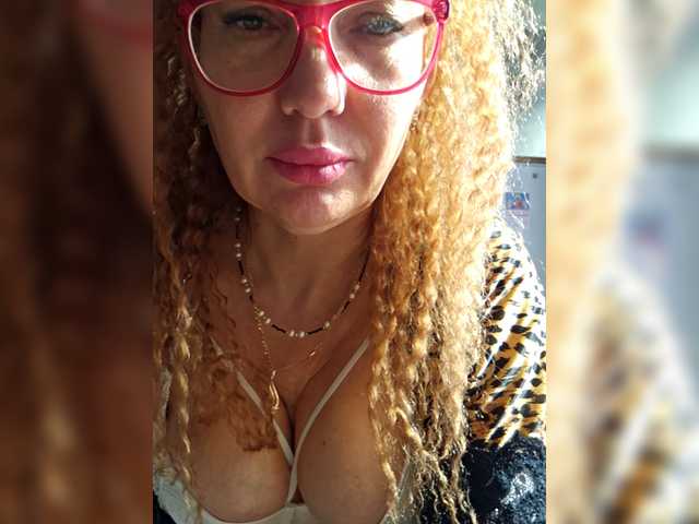 Pink-Lips Live Cam on BongaCams