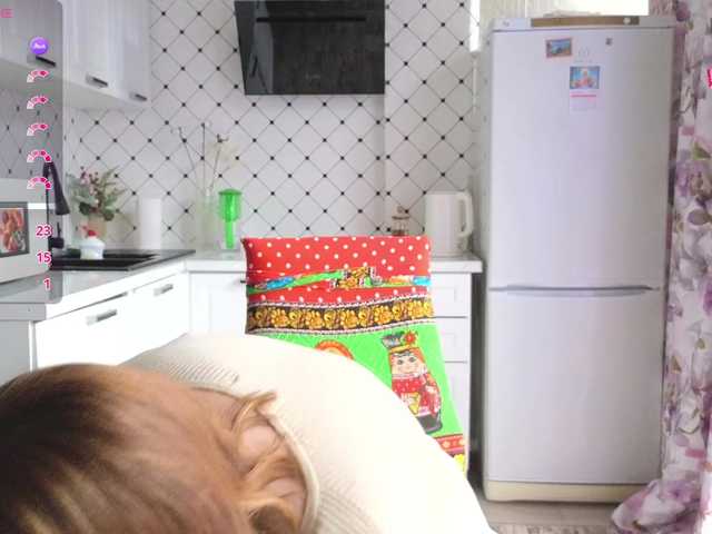 Pink-Lips's BongaCams show and profile