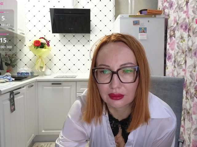 Pink-Lips's BongaCams show and profile