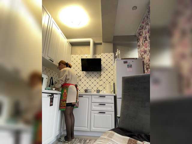 Pink-Lips's BongaCams show and profile