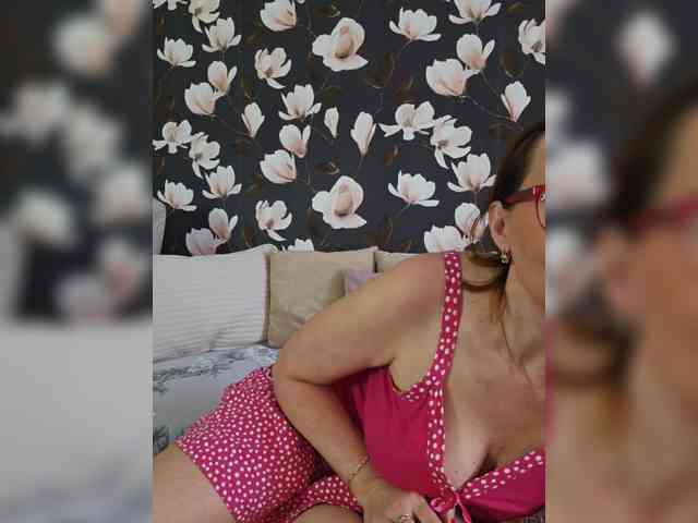 Pink-Lips webcam