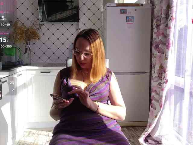 Pink-Lips Live Webcam on BongaCams