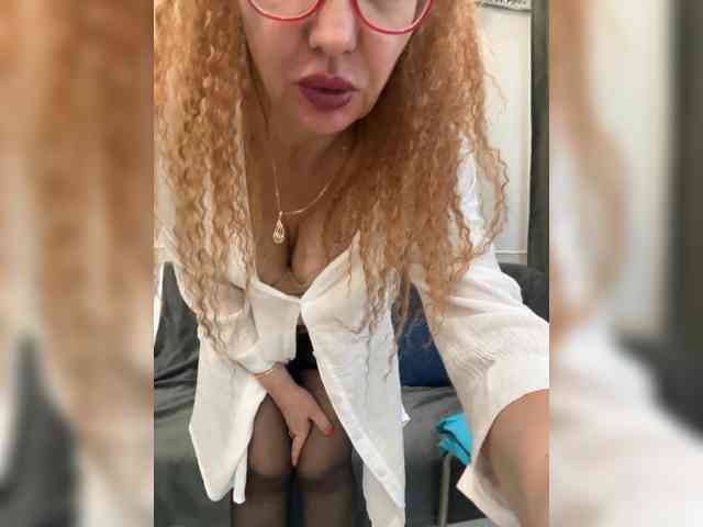 Pink-Lips webcam