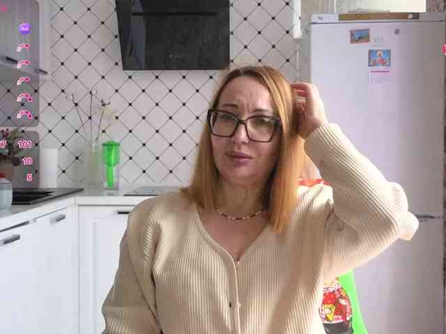 Pink-Lips Live Webcam on BongaCams