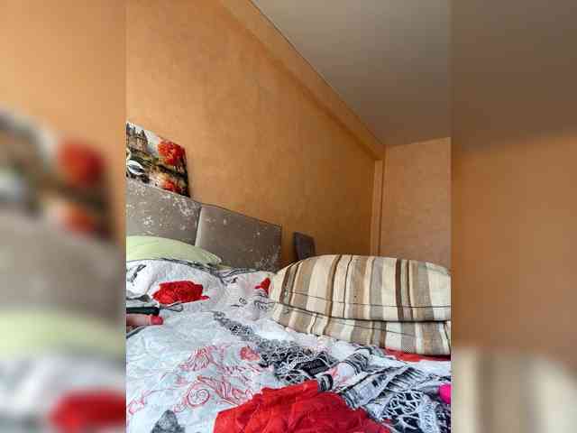 Pink-Lips Live Webcam on BongaCams