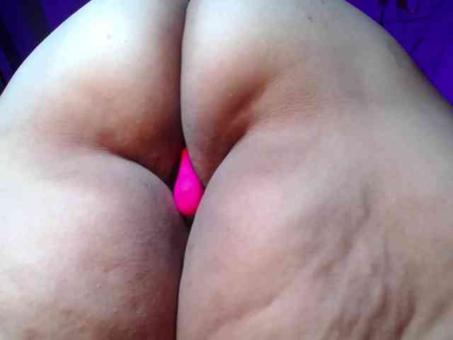 emma-hoot1 webcam