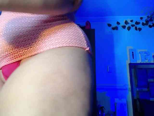 emma-hoot1 webcam