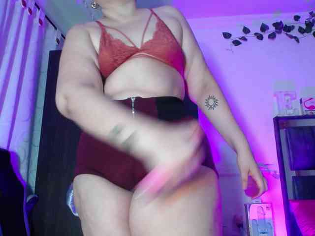 emma-hoot1 webcam