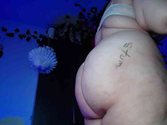 emma-hoot1 webcam