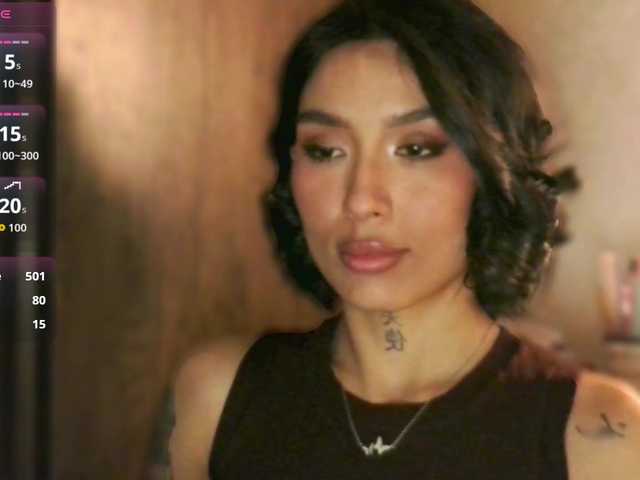 JulieTurner's BongaCams show and profile