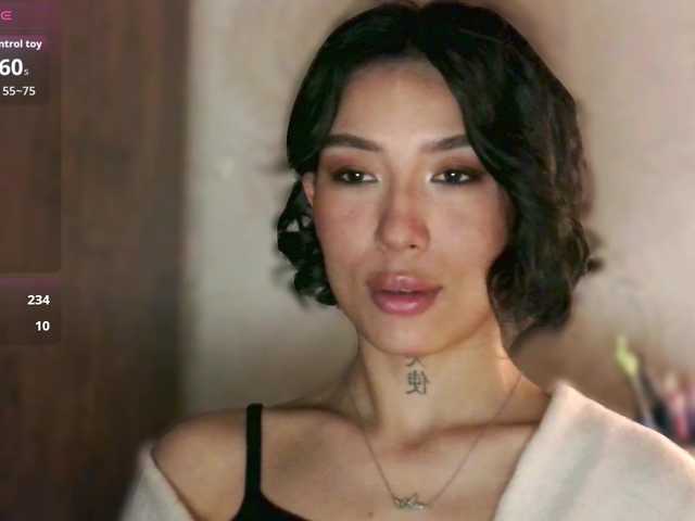 JulieTurner's BongaCams show and profile