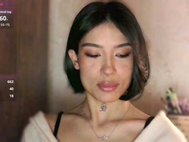 JulieTurner's BongaCams show and profile