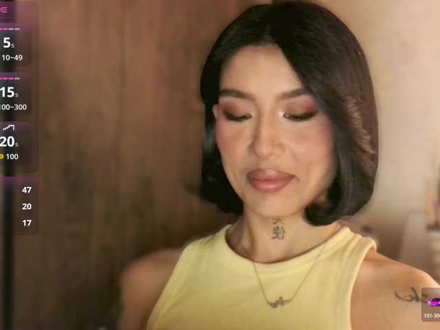 JulieTurner's BongaCams show and profile