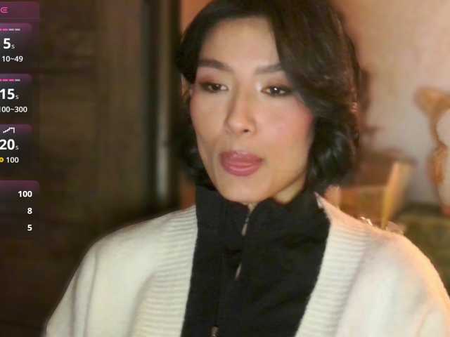 JulieTurner's BongaCams show and profile