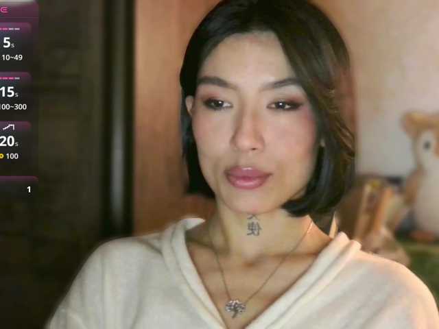 JulieTurner's BongaCams show and profile