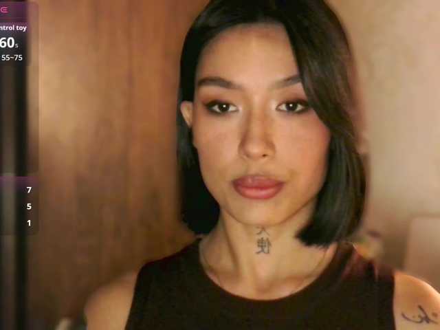 JulieTurner's BongaCams show and profile