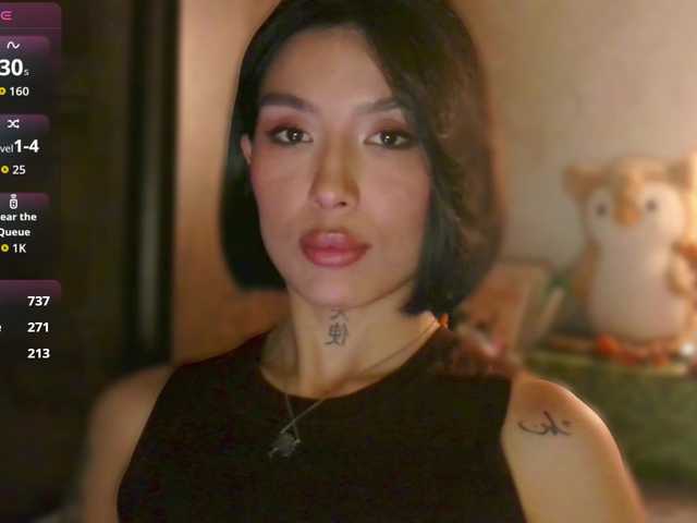 JulieTurner's BongaCams show and profile