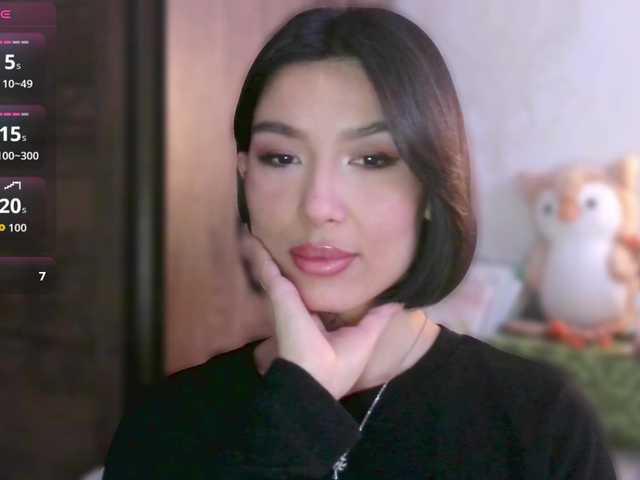 JulieTurner's BongaCams show and profile