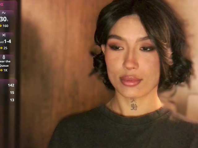 JulieTurner's BongaCams show and profile