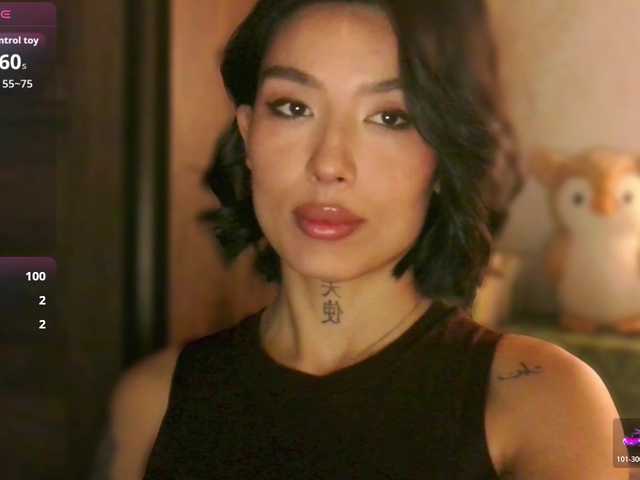 JulieTurner's BongaCams show and profile