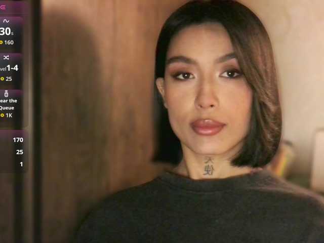 JulieTurner's BongaCams show and profile