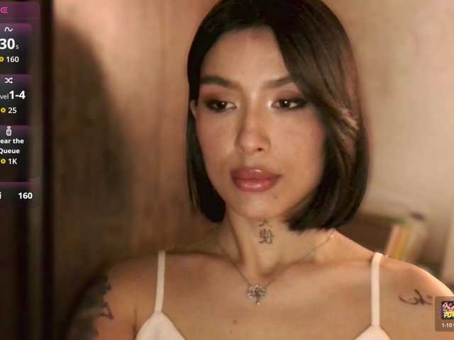 JulieTurner's BongaCams show and profile