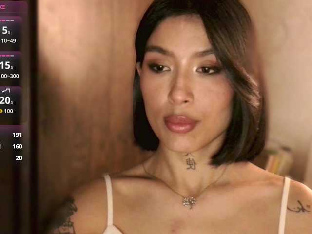 JulieTurner's BongaCams show and profile