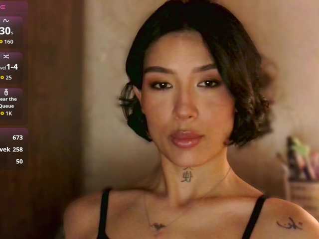 JulieTurner's BongaCams show and profile