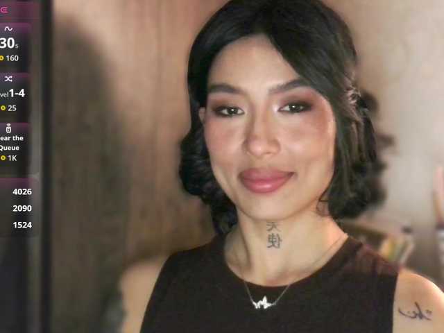 JulieTurner's BongaCams show and profile