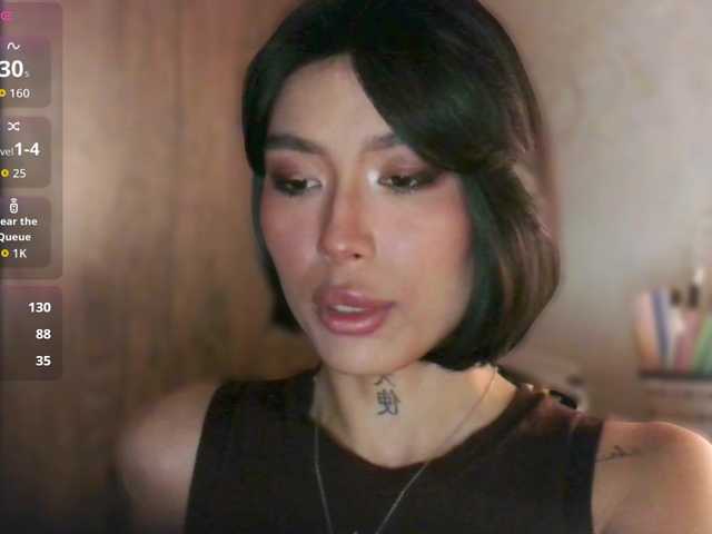 JulieTurner's BongaCams show and profile