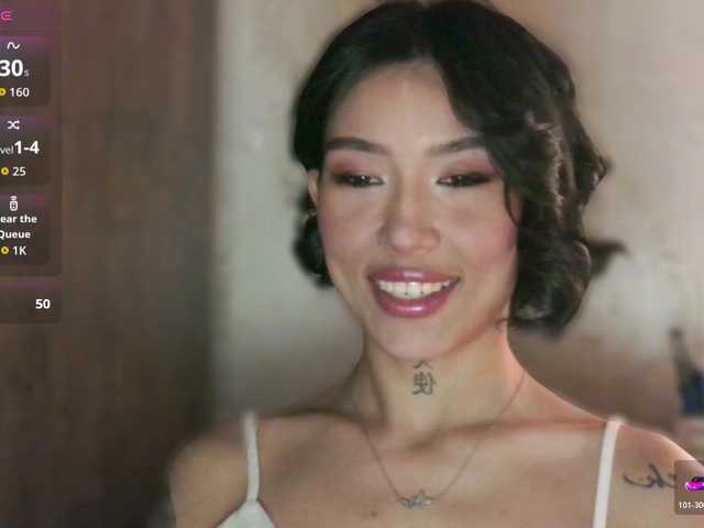 JulieTurner's BongaCams show and profile