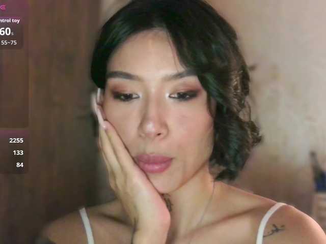 JulieTurner's BongaCams show and profile