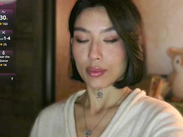 JulieTurner's BongaCams show and profile